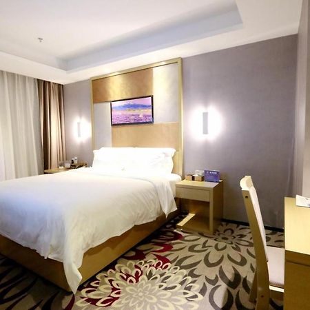 Lavande Hotel Foshan Yiwu Commodities City Exterior photo